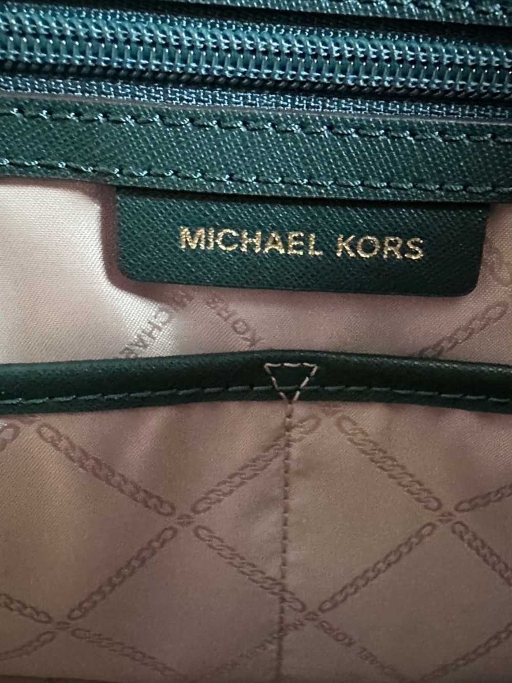 Michael Kors Green Saffiano Leather Tote Gold Hardware MK Charm - Picture 9 of 12